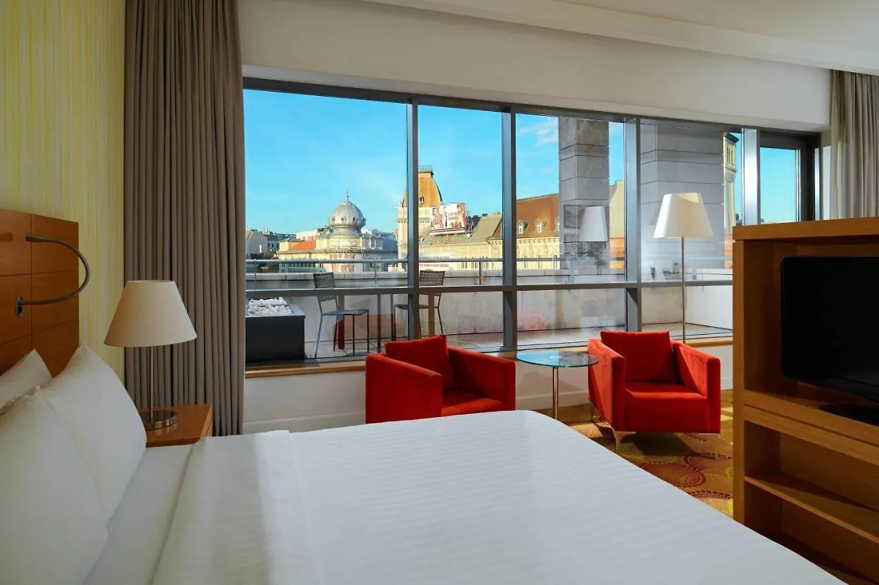 Courtyard By Marriott Budapest City Center Otel