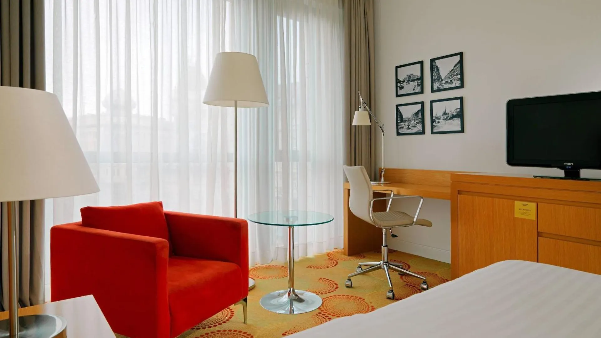 Courtyard By Marriott Budapest City Center Otel