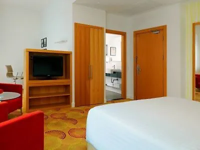 Courtyard By Marriott Budapest City Center Hotel