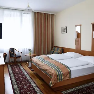 **** Oda ve Kahvaltı Continental Hotel-pension Avusturya