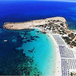 Dome Marina & Szálloda Ajía Nápa