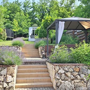Paradise Apartman Eger