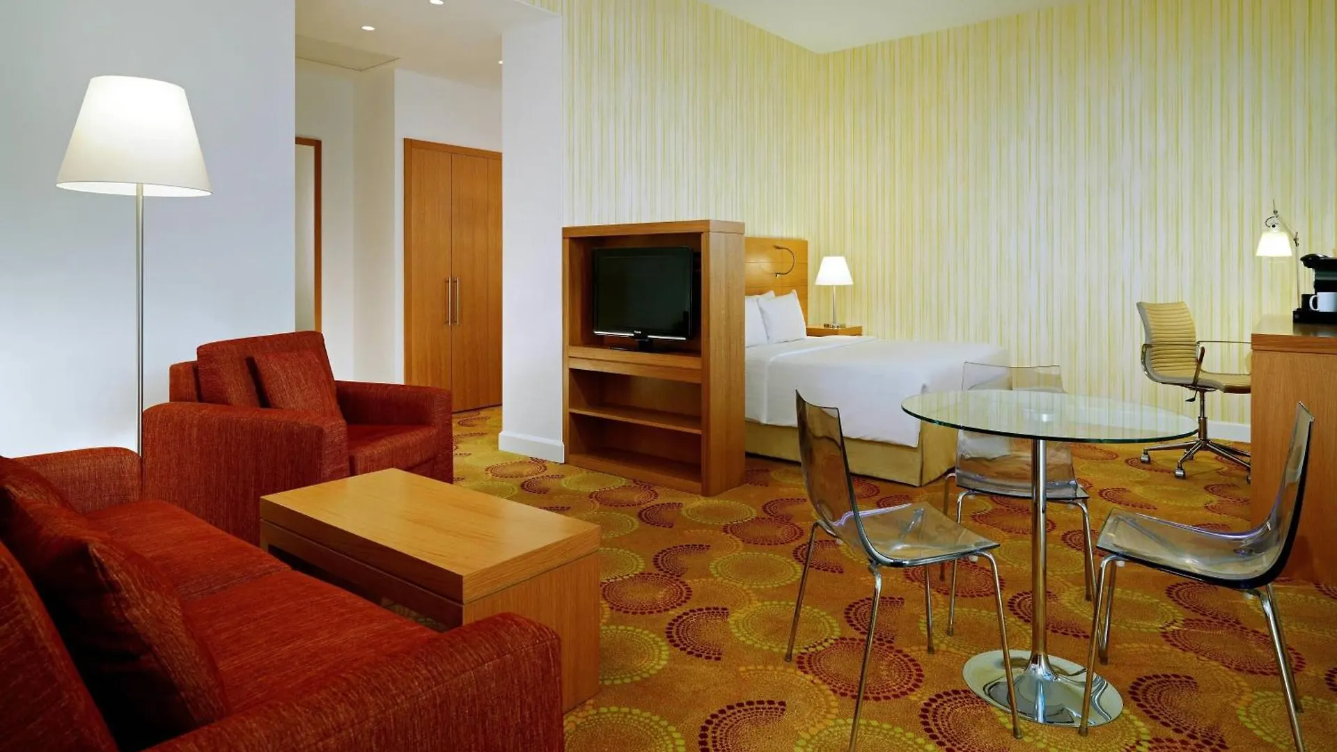 Courtyard By Marriott Budapest City Center Hotell