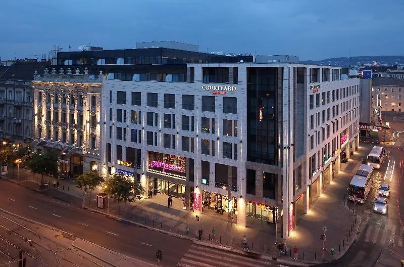 Courtyard By Marriott Budapest City Center 4*,  Ungern